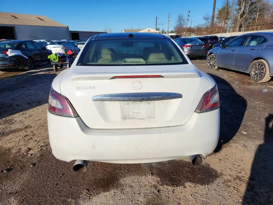 2012 NISSAN MAXIMA S  