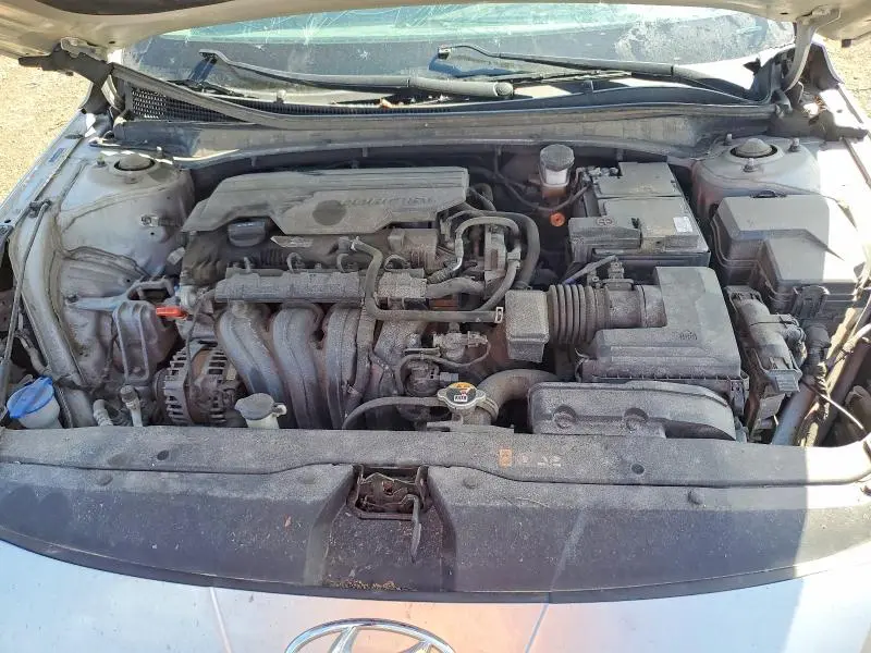 2021 HYUNDAI ELANTRA SE  