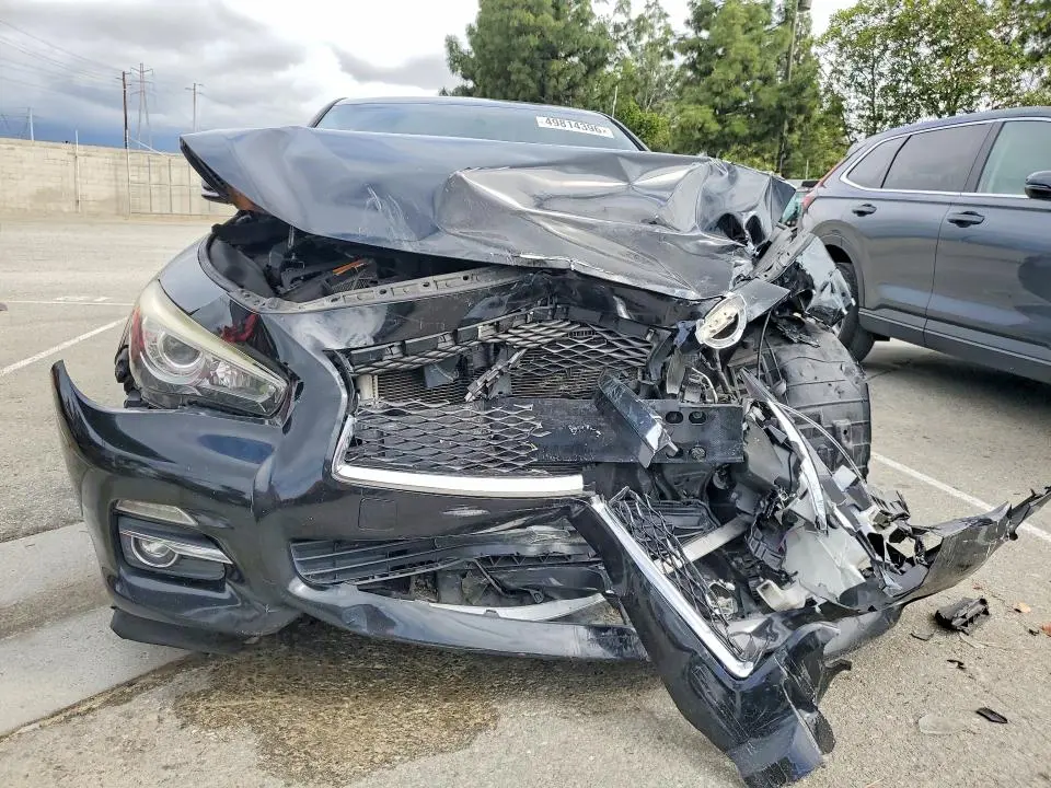 2015 INFINITI Q50 PREMIUM  