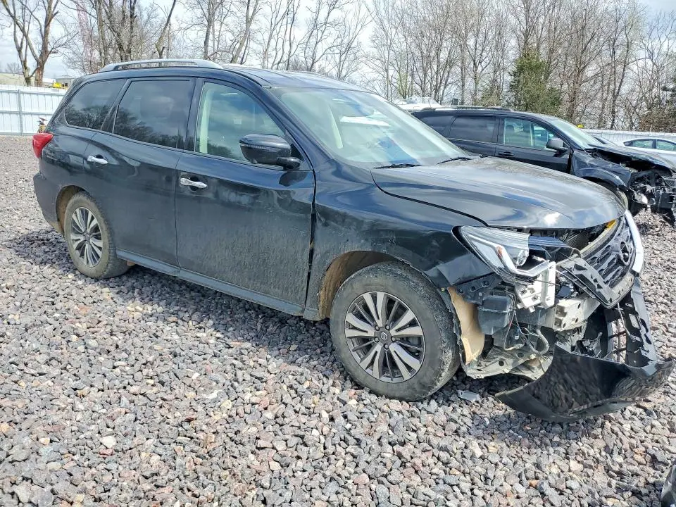 2019 NISSAN PATHFINDER SL  