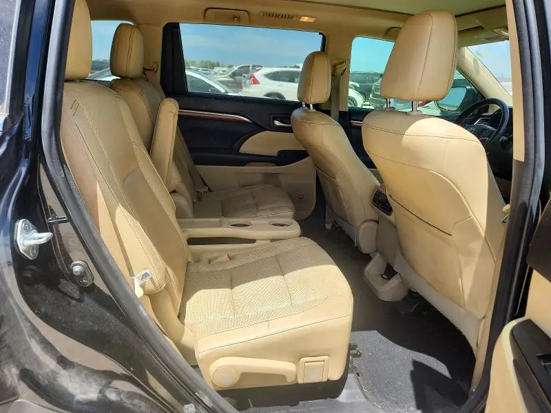 2017 TOYOTA HIGHLANDER LIMITED PLATINUM  