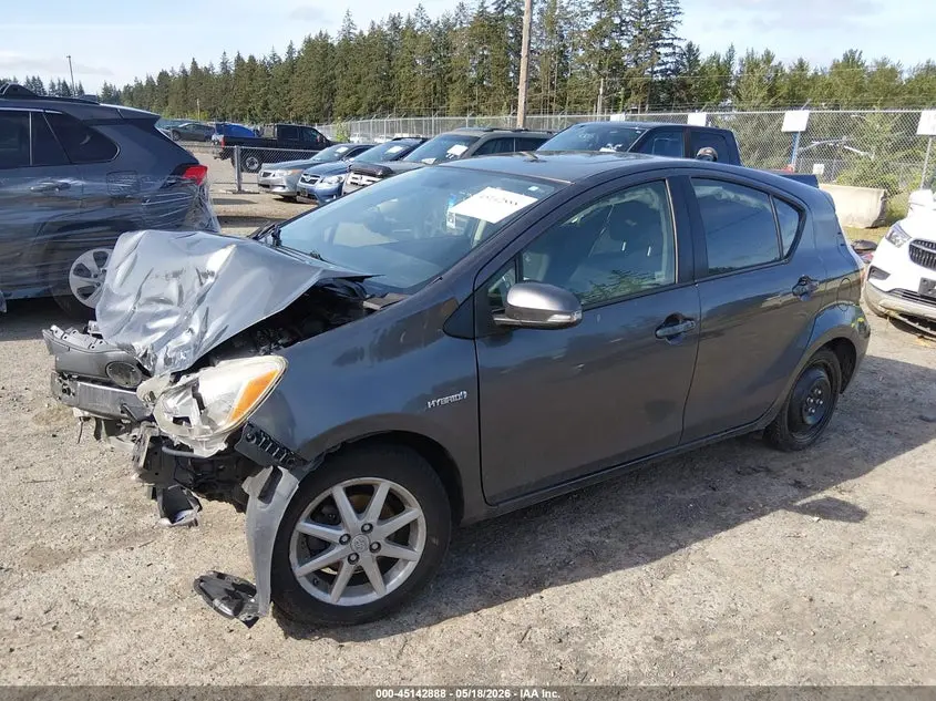 2015 TOYOTA PRIUS C THREE