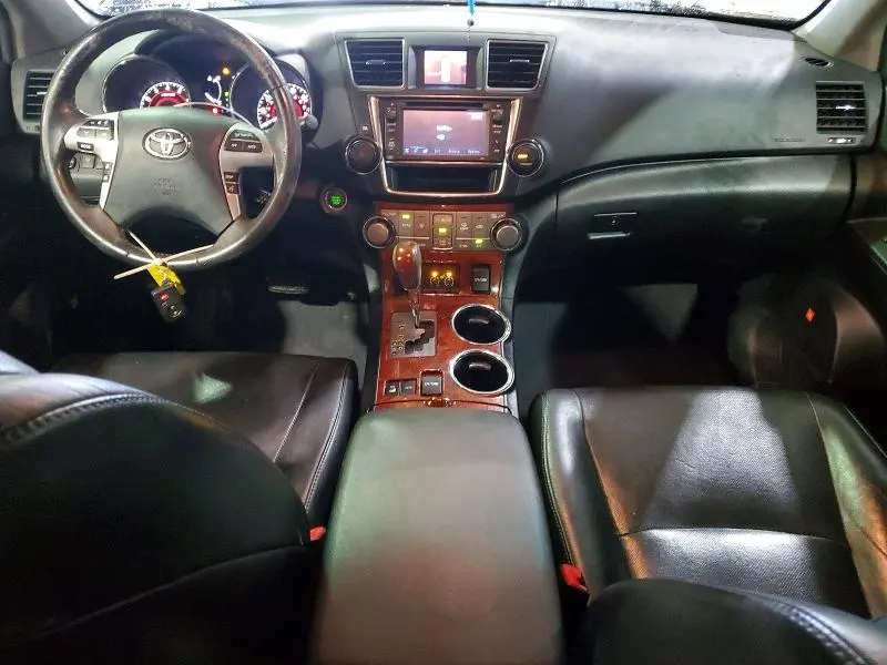 2013 TOYOTA HIGHLANDER LIMITED  