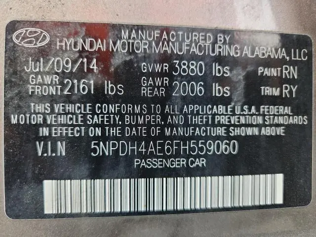 2015 HYUNDAI ELANTRA SE  