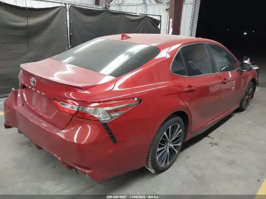 2019 TOYOTA CAMRY SE