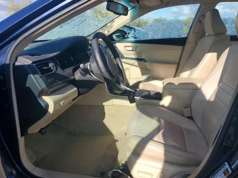 2016 TOYOTA CAMRY XLE  