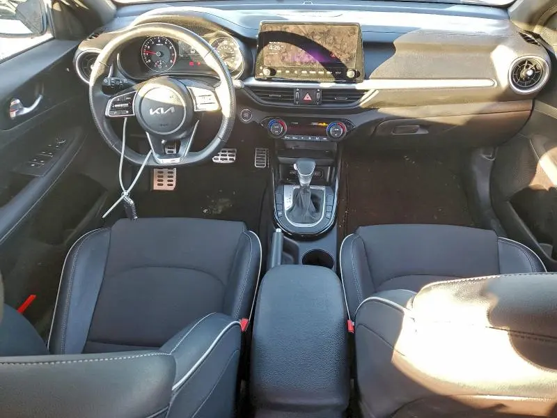 2023 KIA FORTE GT LINE  