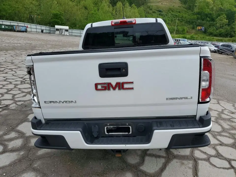 2017 GMC CANYON DENALI  