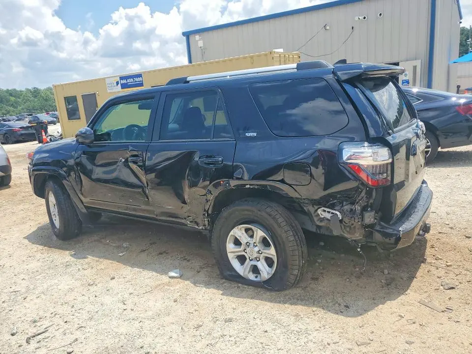 2024 TOYOTA 4RUNNER SR5  