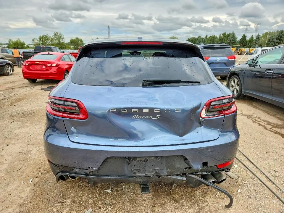 2017 PORSCHE MACAN S  