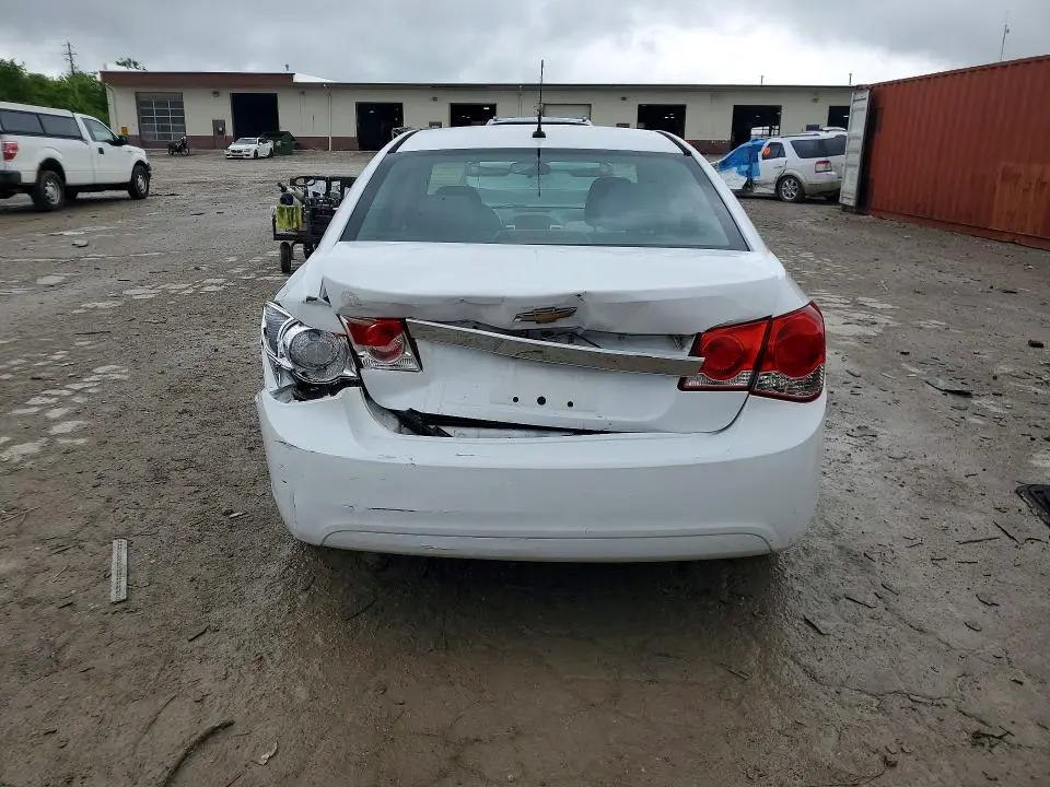 2012 CHEVROLET CRUZE LS  