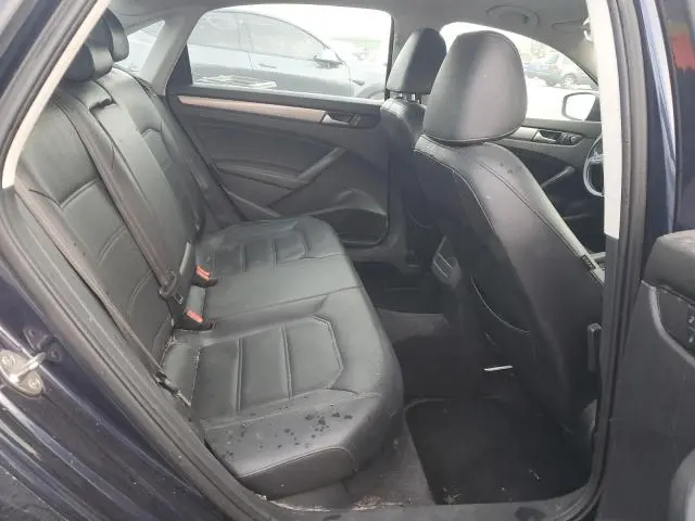 2015 VOLKSWAGEN PASSAT S  