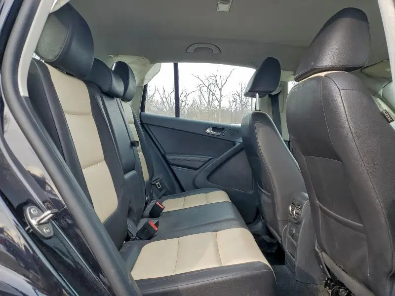 2016 VOLKSWAGEN TIGUAN S  