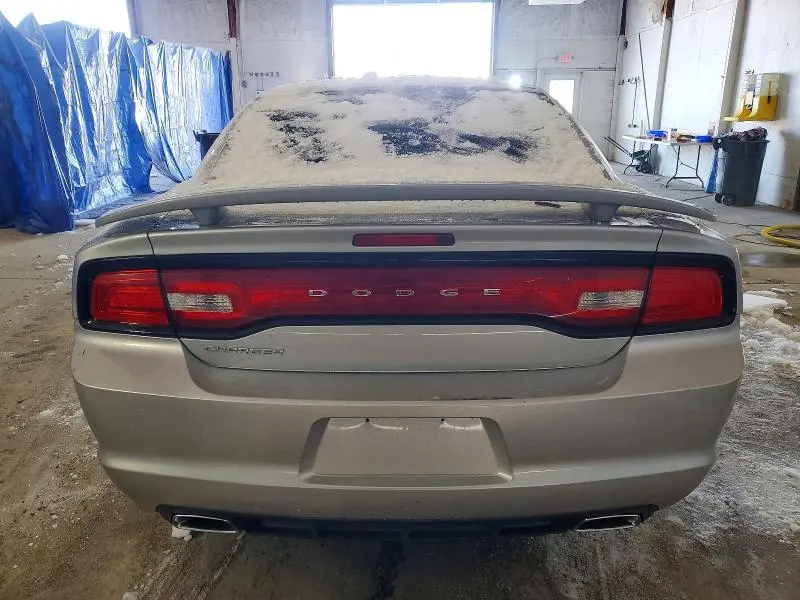 2012 DODGE CHARGER SE  