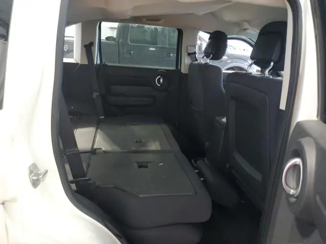 2010 DODGE NITRO SE  