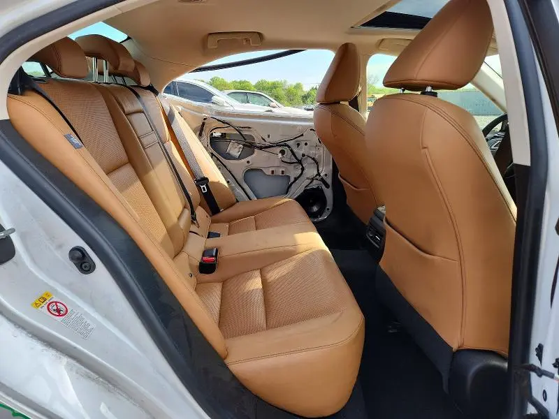 2017 LEXUS IS   