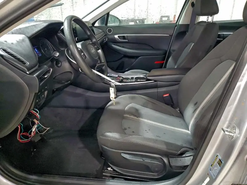 2020 HYUNDAI SONATA SE  