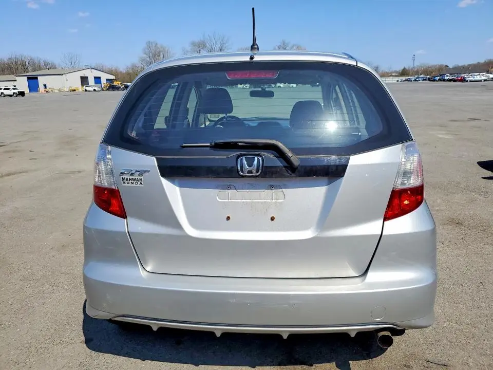 2012 HONDA FIT   