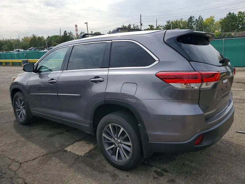 2018 TOYOTA HIGHLANDER XLE  