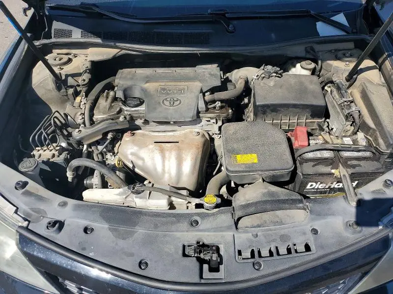 2013 TOYOTA CAMRY SE  