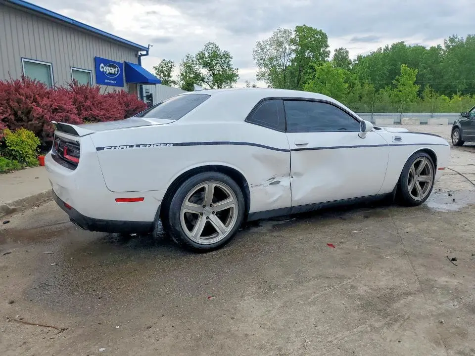2015 DODGE CHALLENGER SXT PLUS  