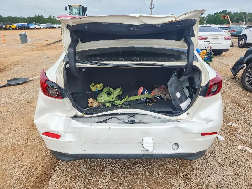 2017 MAZDA 3 TOURING  
