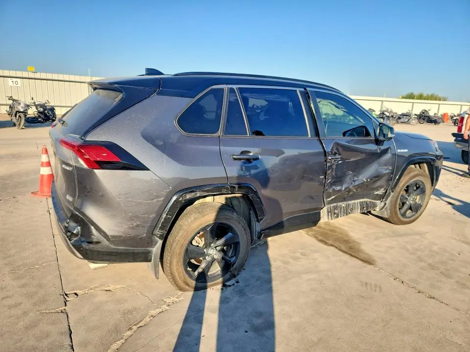 2019 TOYOTA RAV4 XSE  