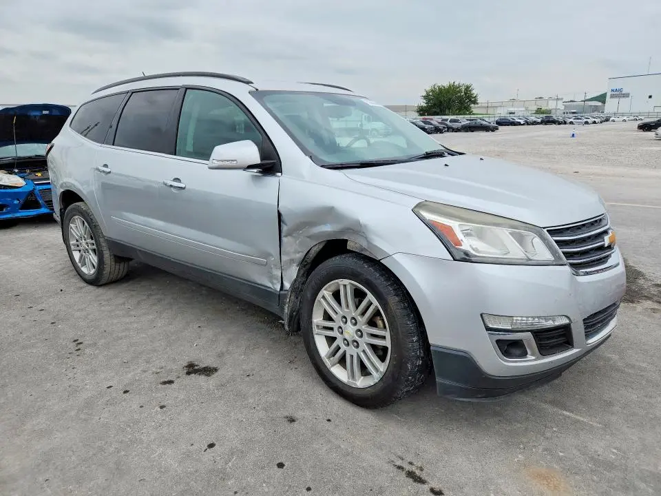 2015 CHEVROLET TRAVERSE LT  