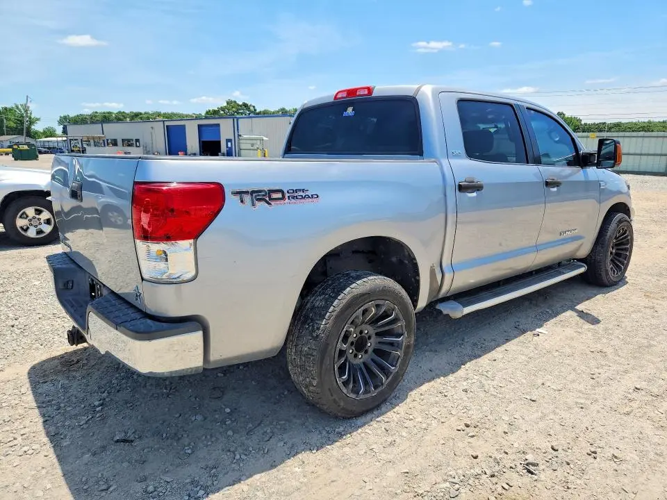 2010 TOYOTA TUNDRA CREWMAX SR5  