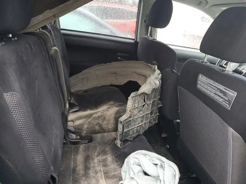 2011 MITSUBISHI OUTLANDER SE  