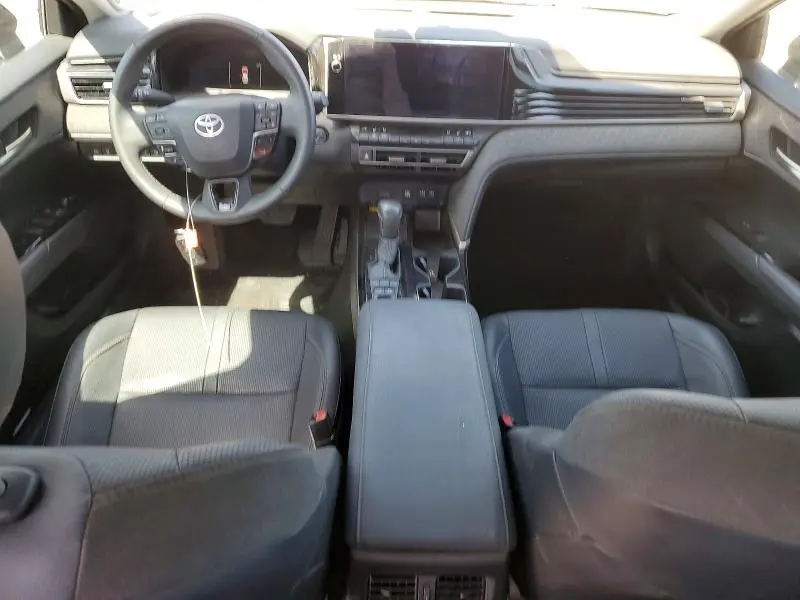 2025 TOYOTA CAMRY XLE  