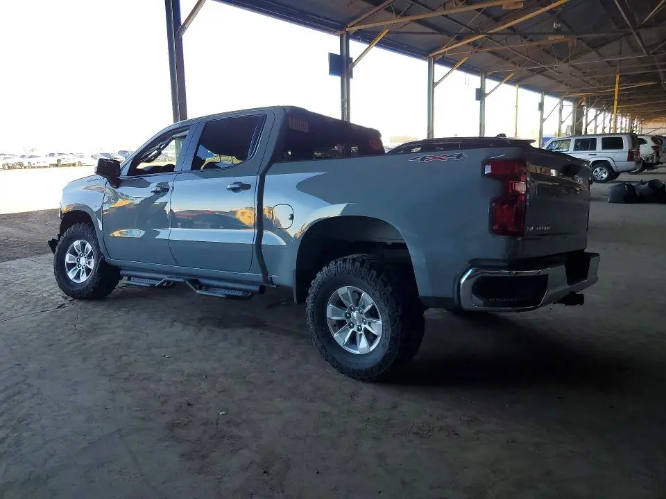 2024 CHEVROLET SILVERADO K1500 LT  