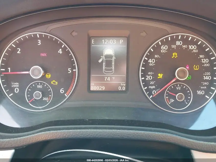 2013 VOLKSWAGEN PASSAT 2.0L TDI SE