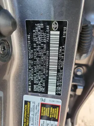 2017 TOYOTA CAMRY LE