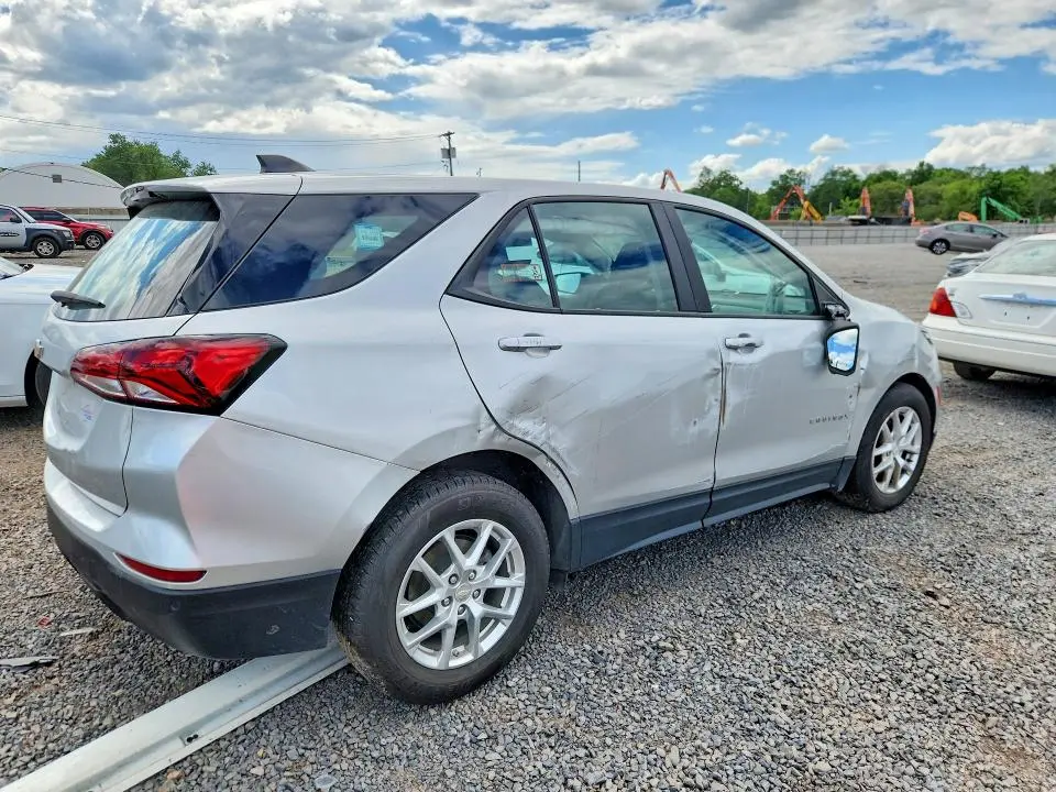 2022 CHEVROLET EQUINOX LS  