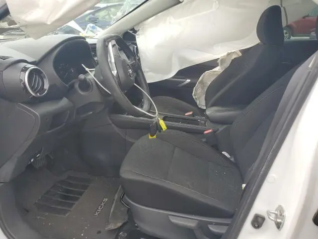 2021 NISSAN KICKS SV  