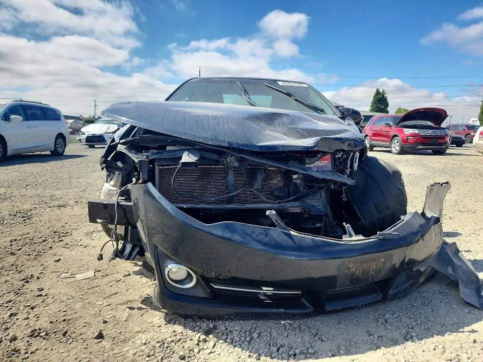 2014 TOYOTA CAMRY SE V6  