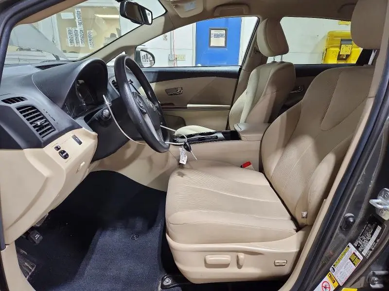 2014 TOYOTA VENZA LE  