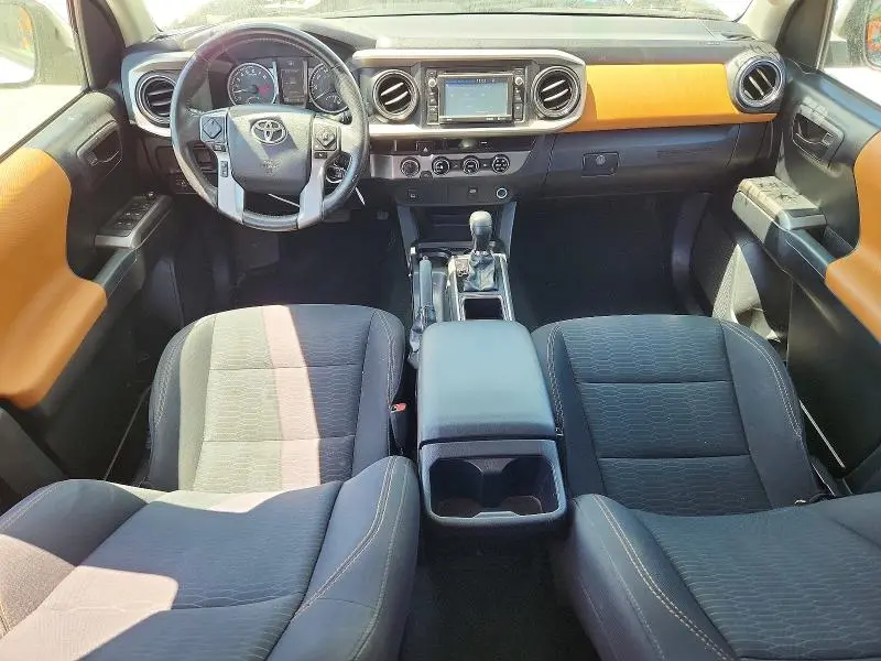 2017 TOYOTA TACOMA SR5 V6  