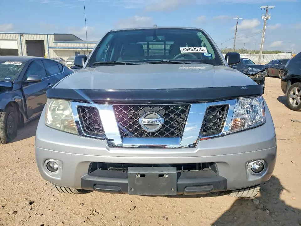 2015 NISSAN FRONTIER S  