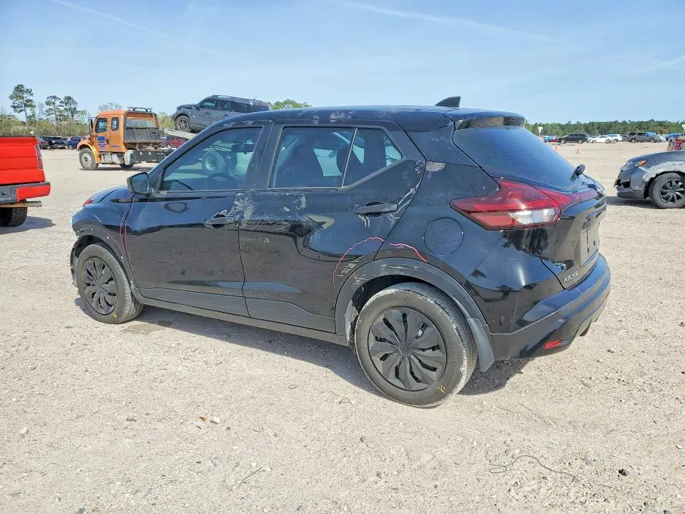 2024 NISSAN KICKS S  