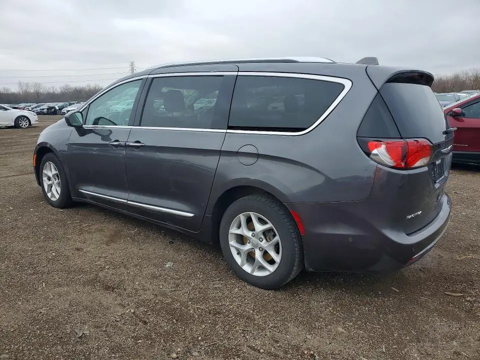 2017 CHRYSLER PACIFICA TOURING L PLUS  