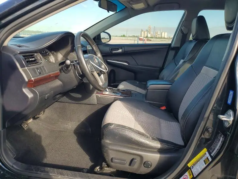 2012 TOYOTA CAMRY SE  