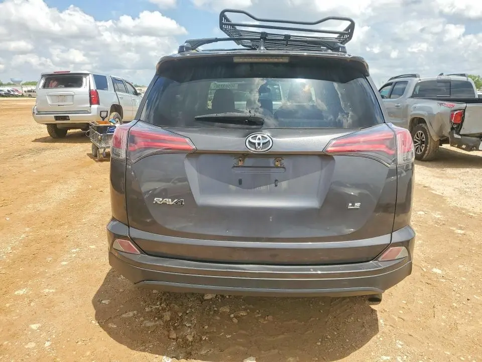 2018 TOYOTA RAV4 LE  