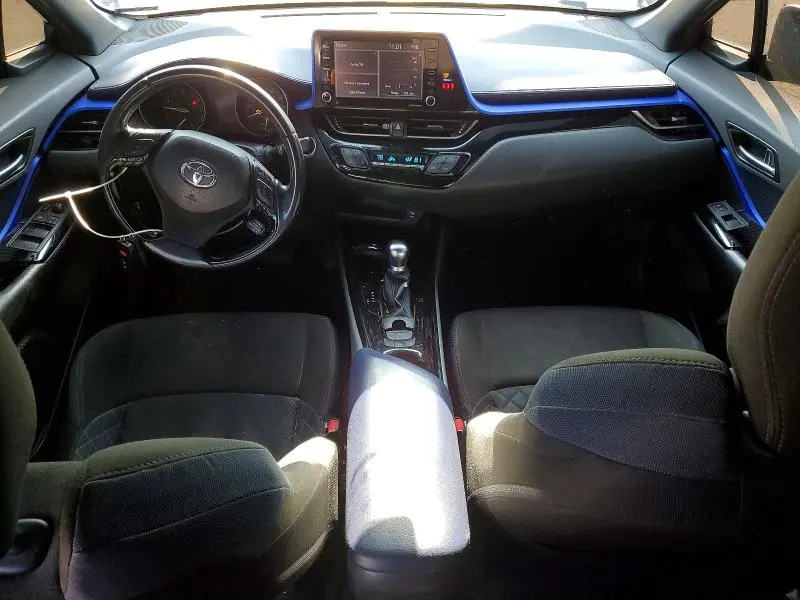 2020 TOYOTA C-HR XLE  