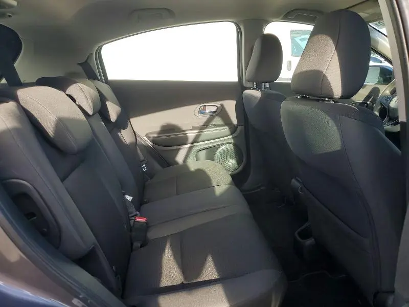 2022 HONDA HR-V LX  