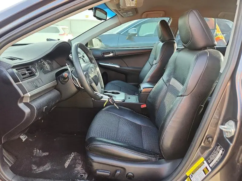 2012 TOYOTA CAMRY SE  