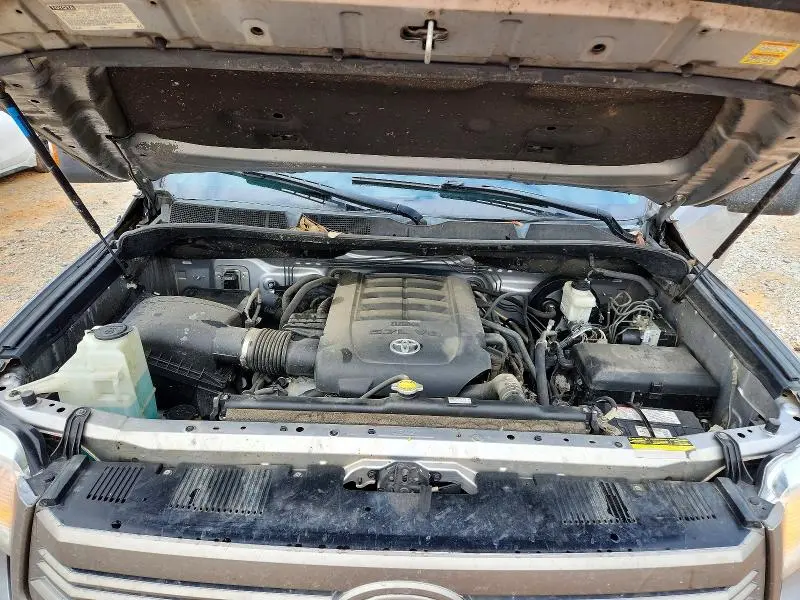 2017 TOYOTA TUNDRA SR5  