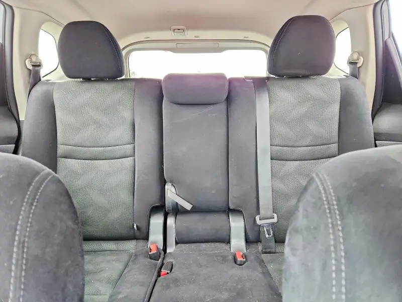 2015 NISSAN ROGUE S  