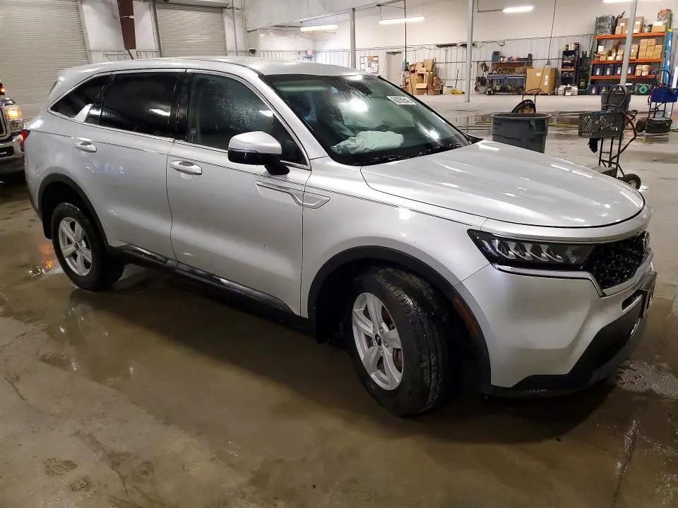 2021 KIA SORENTO LX  